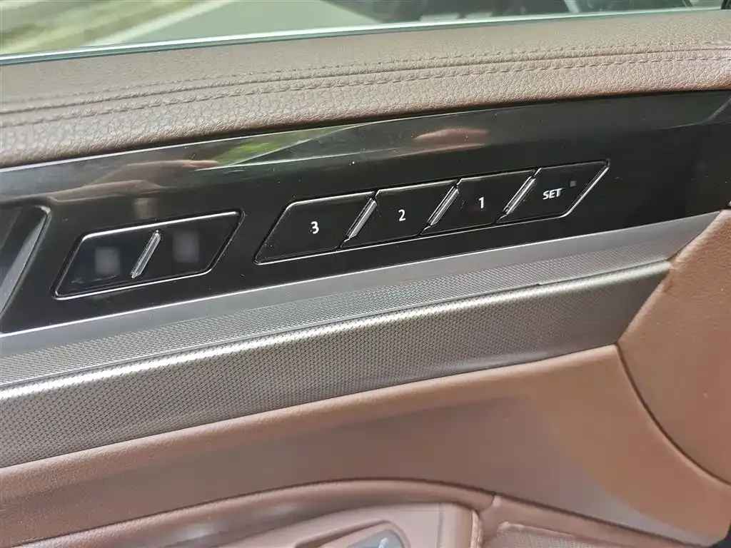 Volkswagen Phideon 2022 из CN, фото 4