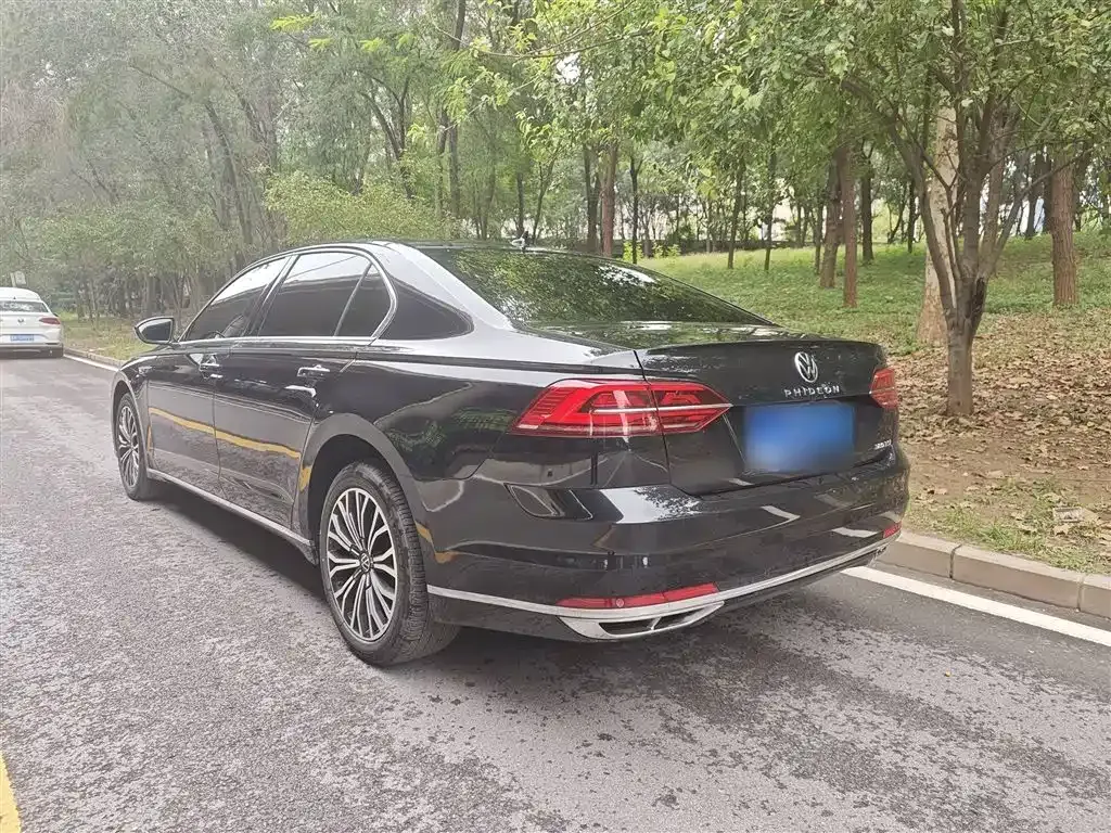 Volkswagen Phideon 2022 из CN, фото 8