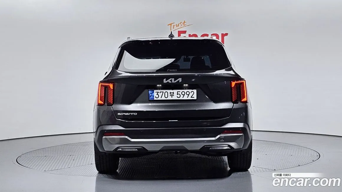 Kia Sorento — фото 4
