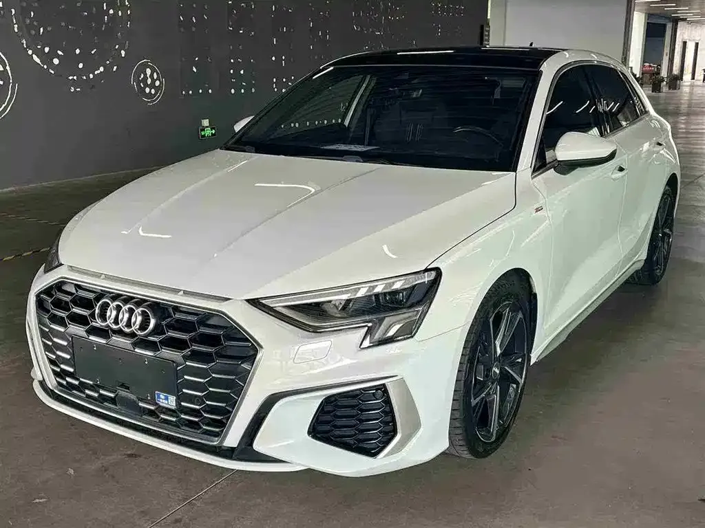 Audi A3 2022 из CN, фото 1