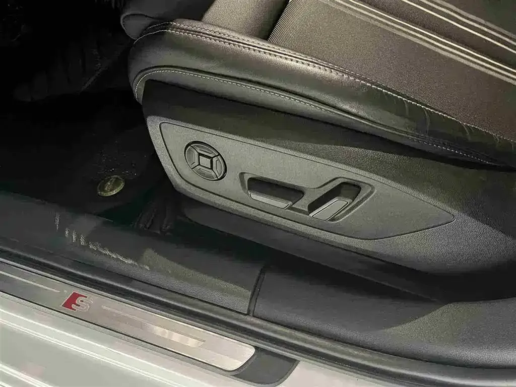 Audi A3 2022 из CN, фото 10