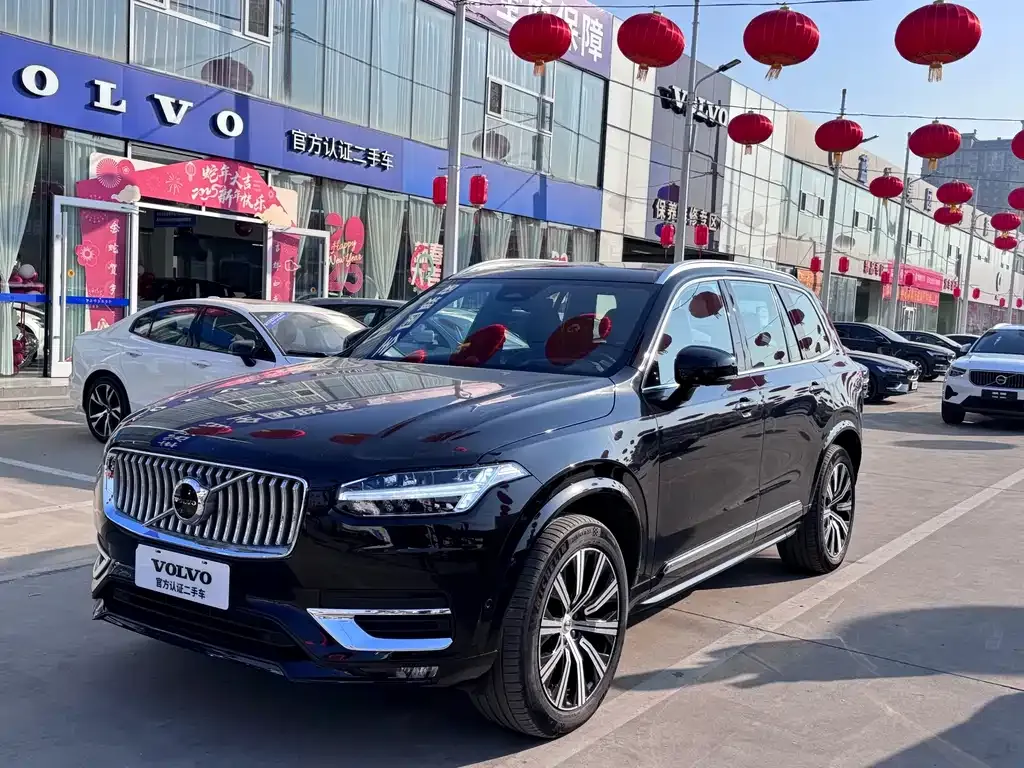 Volvo XC90 — фото 1