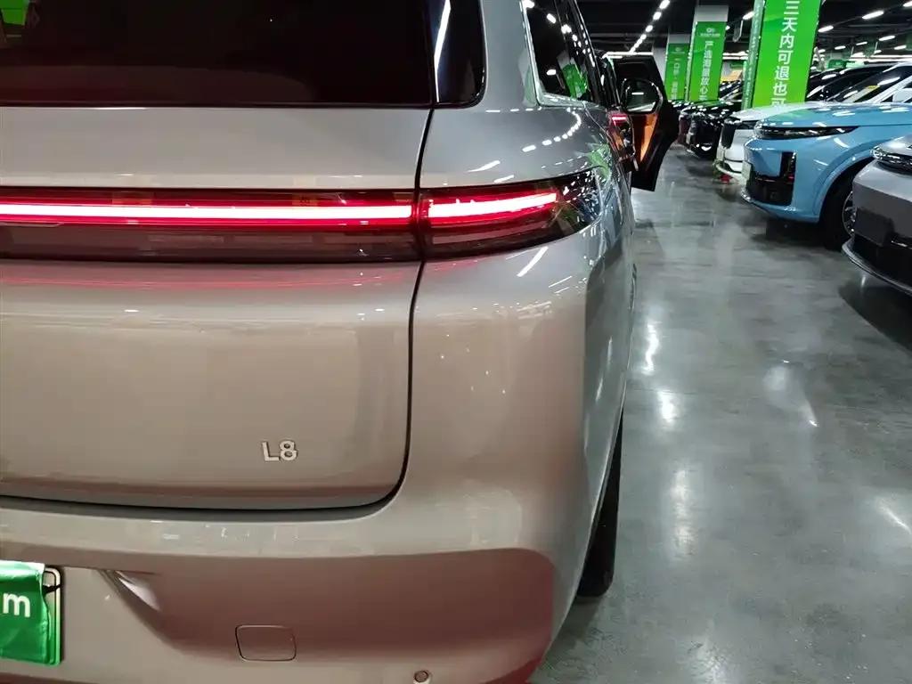 Li Auto L8 2024 из CN, фото 8