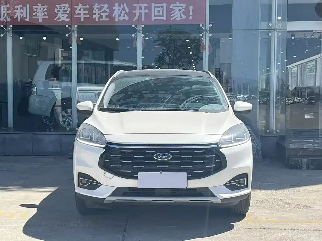Ford Escape 2021 из CN, фото 2