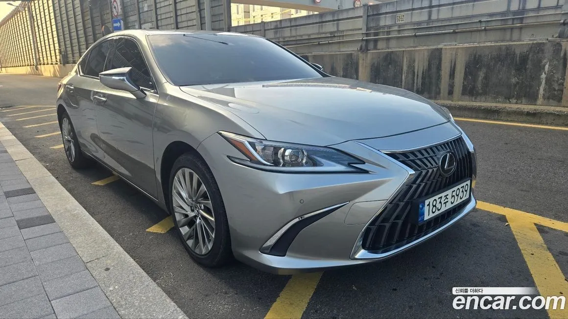 Lexus ES 2023 из KR, фото 2