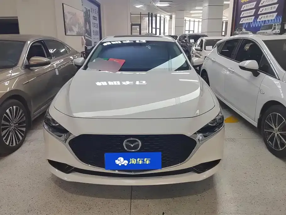 Mazda 3 Axela 2022 из CN, фото 2
