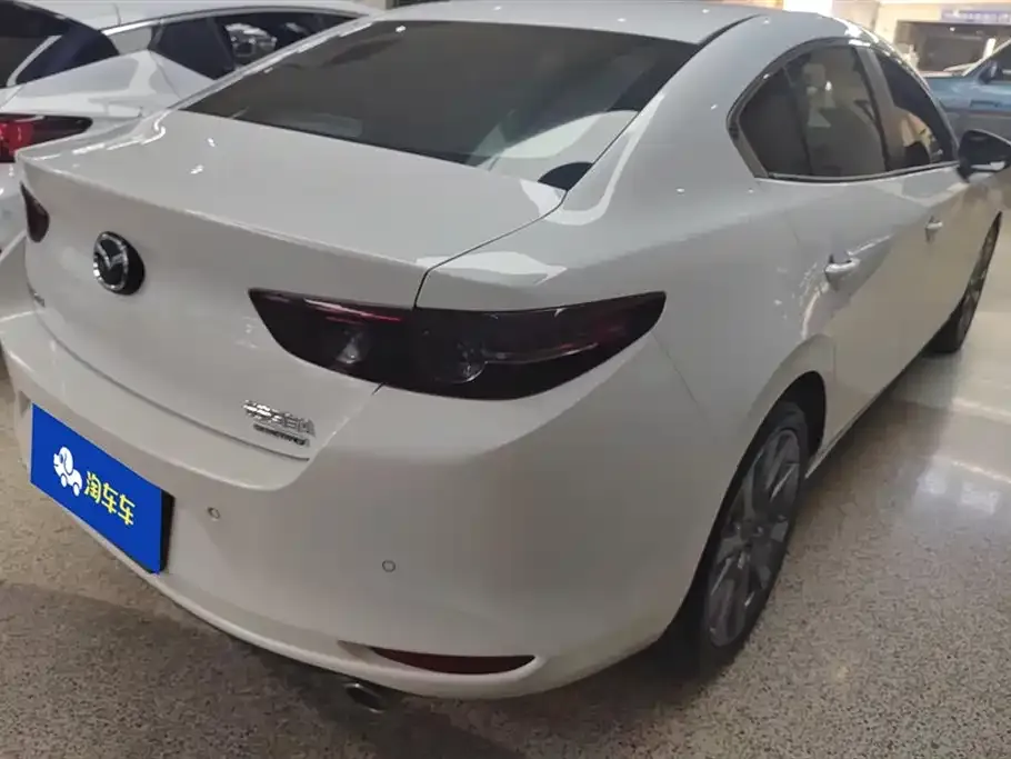 Mazda 3 Axela 2022 из CN, фото 3