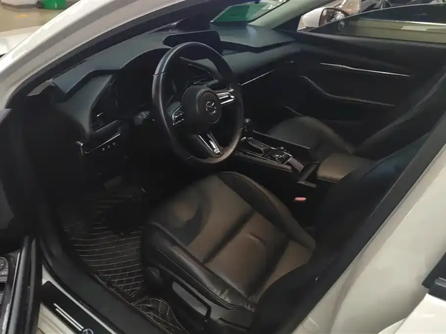 Mazda 3 Axela 2022 из CN, фото 9