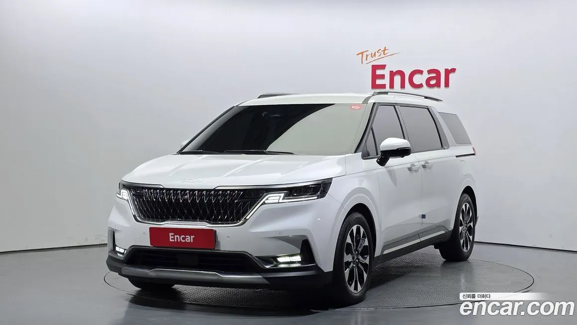 Kia Carnival 2023 из KR, фото 1