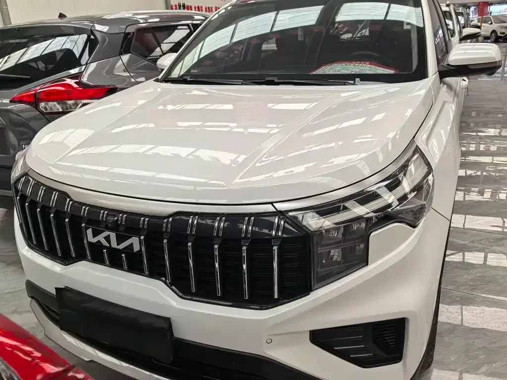 Kia Sportage 2023 из CN, фото 2