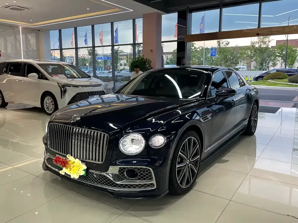 Bentley Flying Spur PHEV 2022 из CN, фото 1