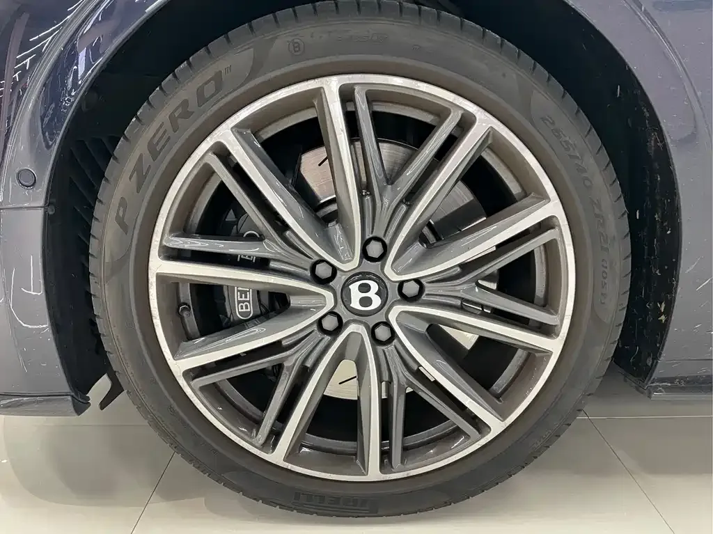 Bentley Flying Spur PHEV 2022 из CN, фото 9