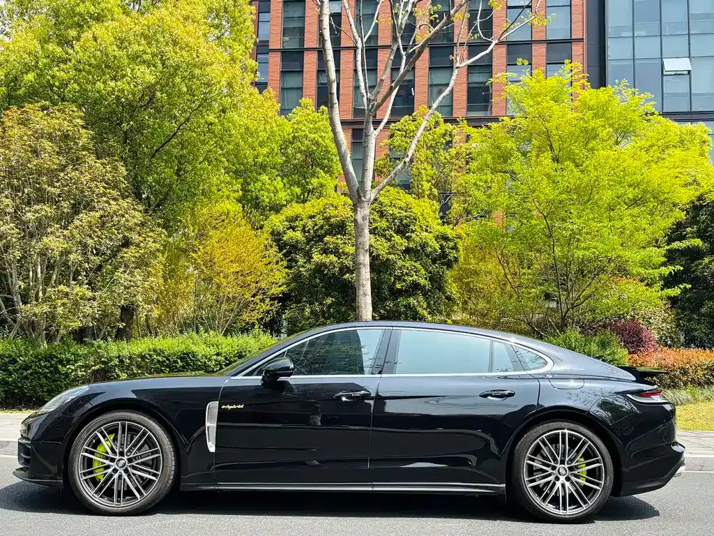 Porsche Panamera Hybrid — фото 2