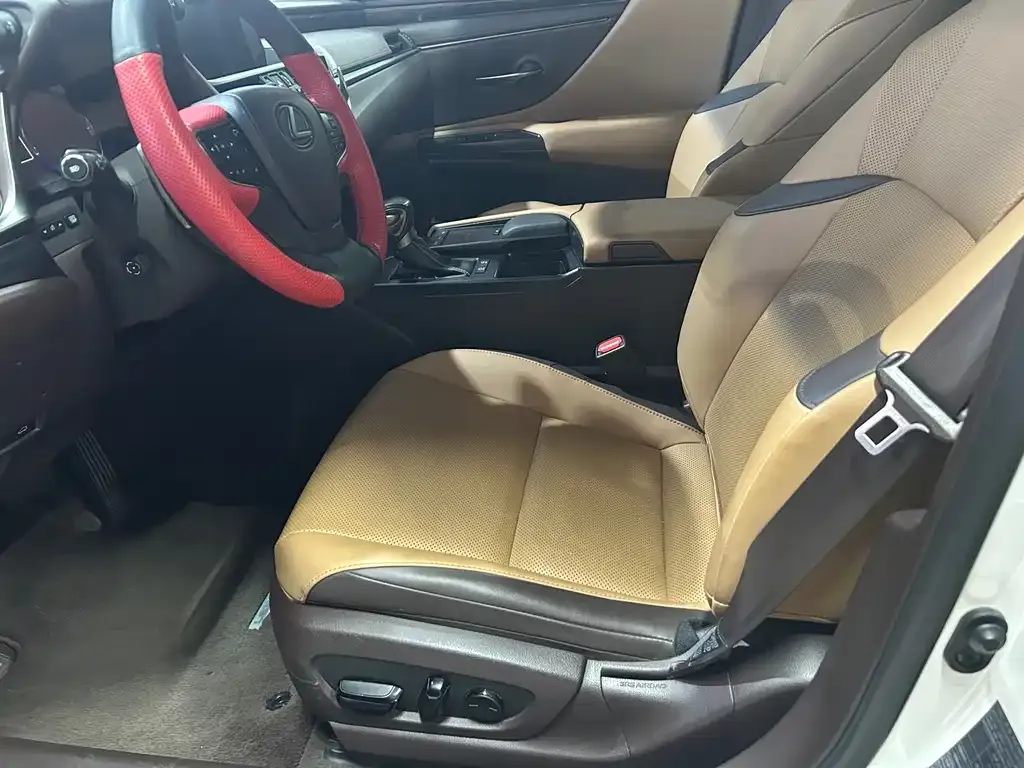 Lexus ES 2021 из CN, фото 5