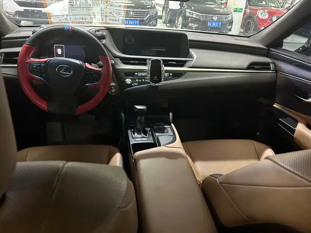 Lexus ES 2021 из CN, фото 7
