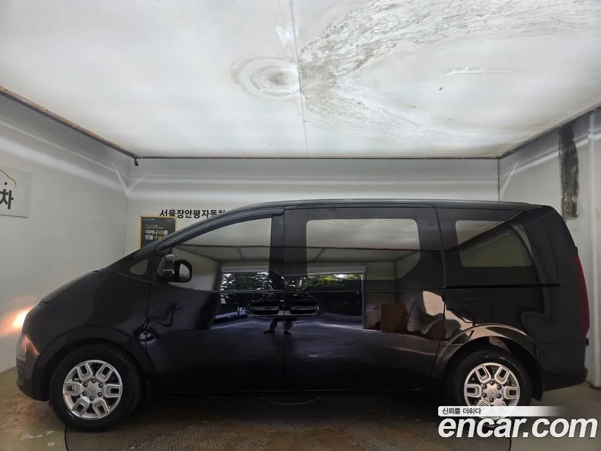 Hyundai Staria 2023 из KR, фото 2