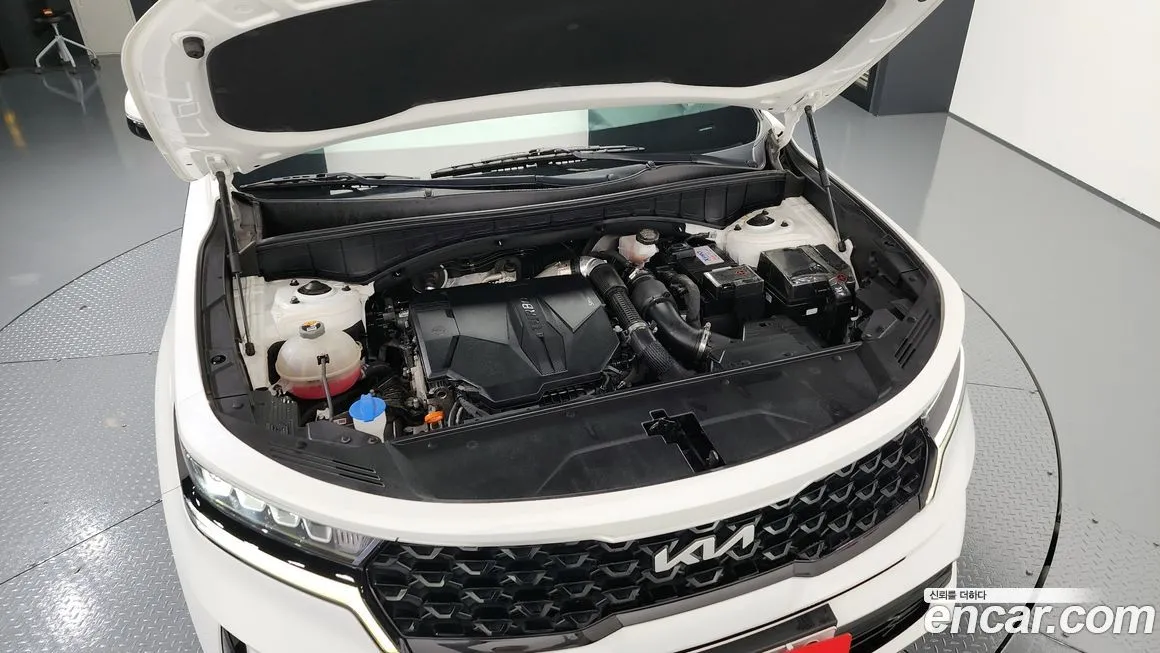 Kia Sorento — фото 6