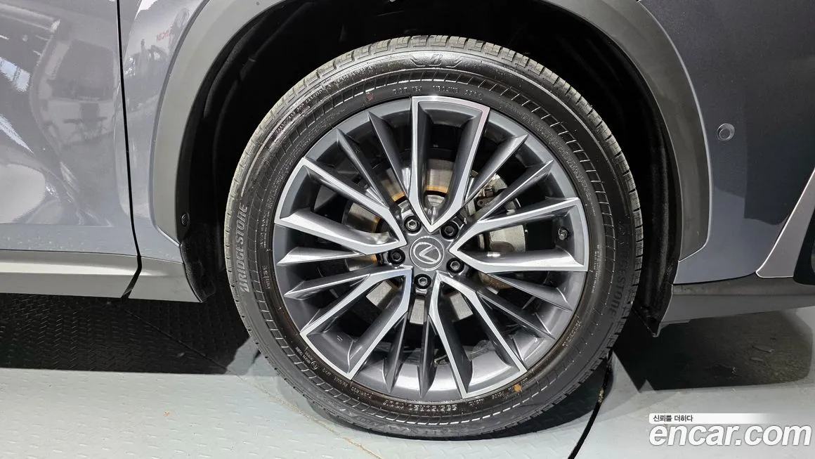 Lexus NX 2025 из KR, фото 5