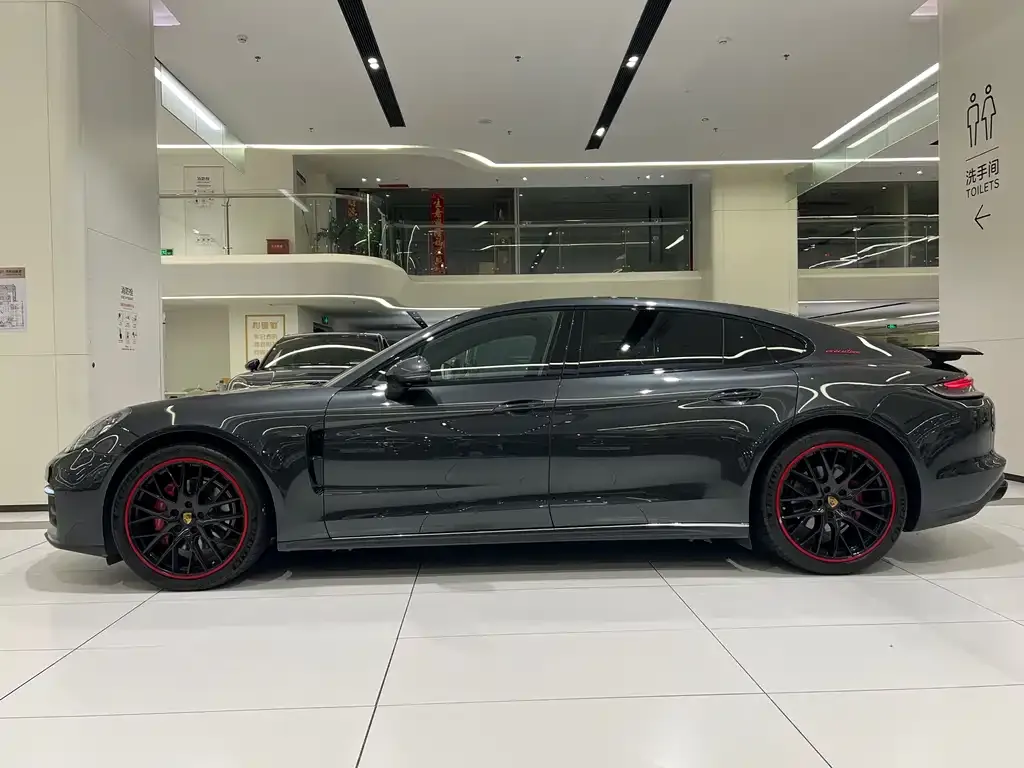 Porsche Panamera 2022 из CN, фото 2