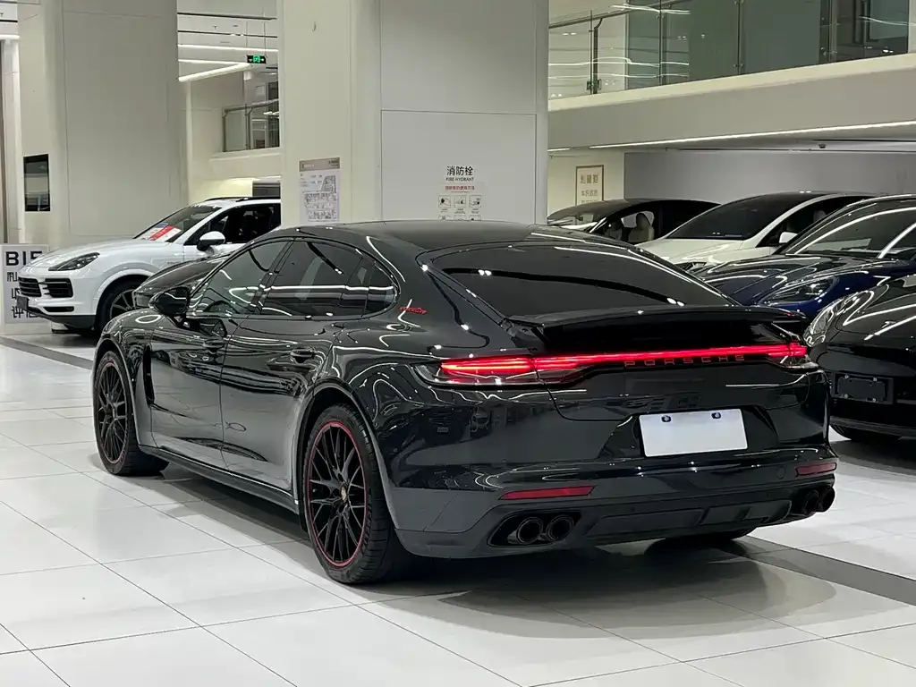 Porsche Panamera 2022 из CN, фото 3