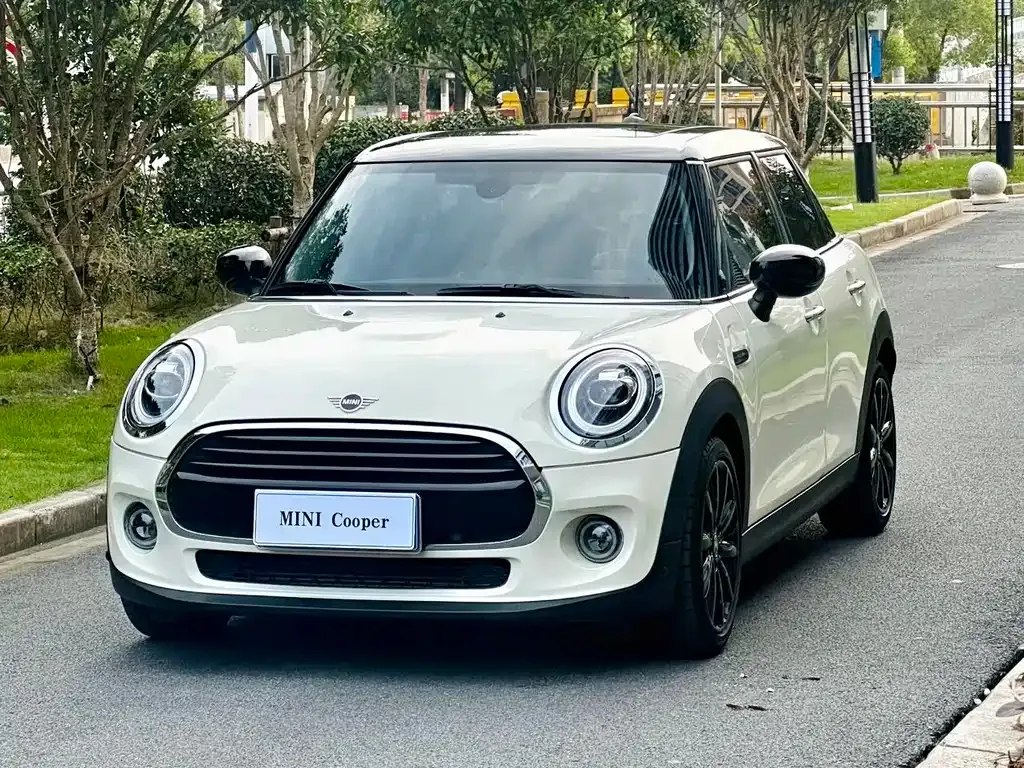 MINI Cooper (3-door) 2021 из CN, фото 1