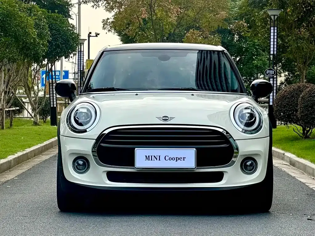 MINI Cooper (3-door) 2021 из CN, фото 2