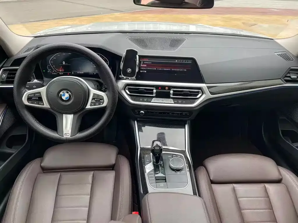 BMW 3 Series 2021 из CN, фото 8
