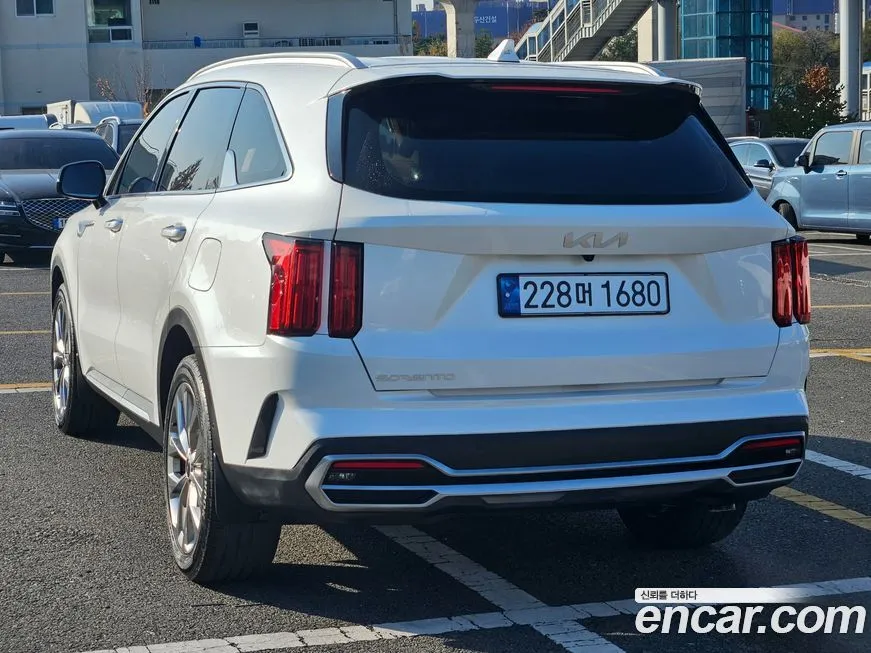 Kia Sorento — фото 5