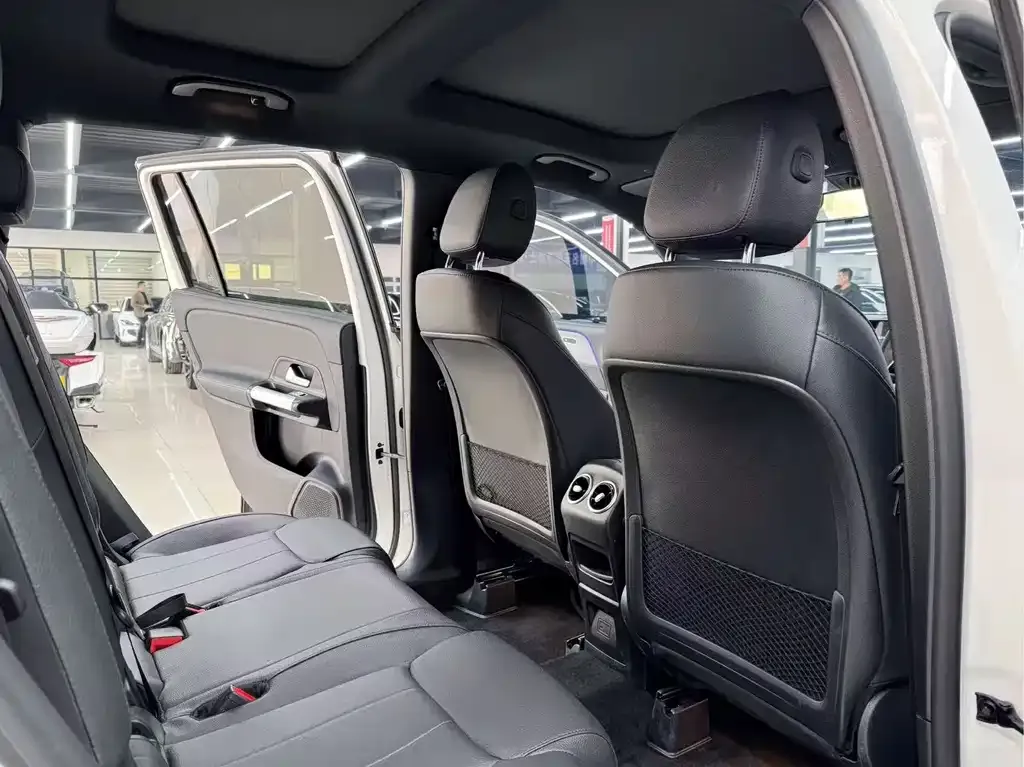 Mercedes-Benz GLB 2023 из CN, фото 7