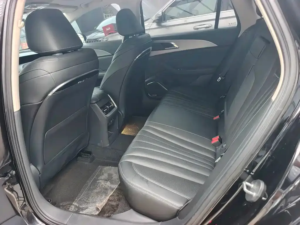 Hongqi H5 2024 из CN, фото 9