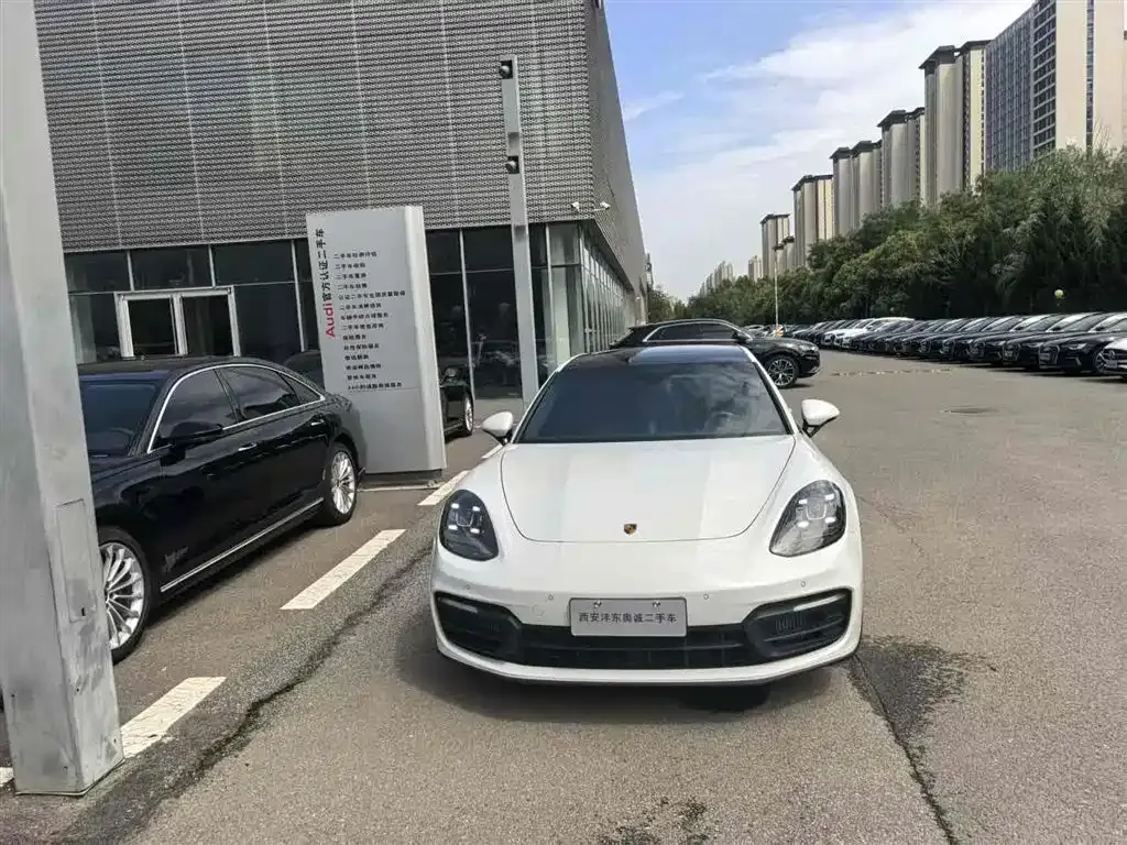Porsche Panamera 2023 из CN, фото 1