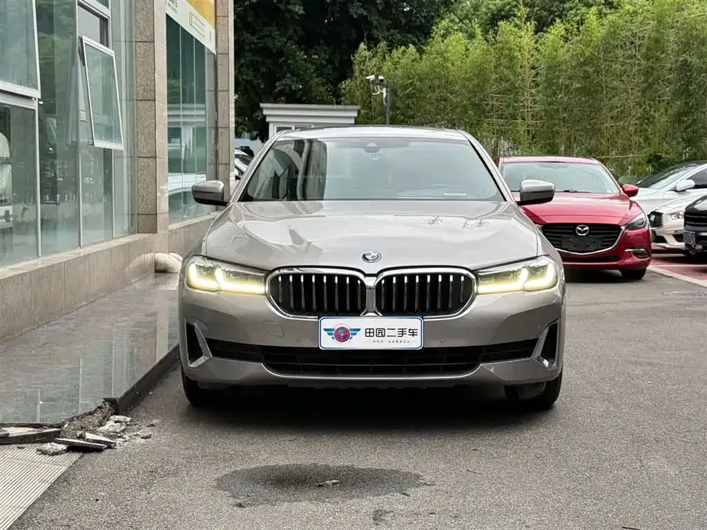 BMW 5 Series — фото 2