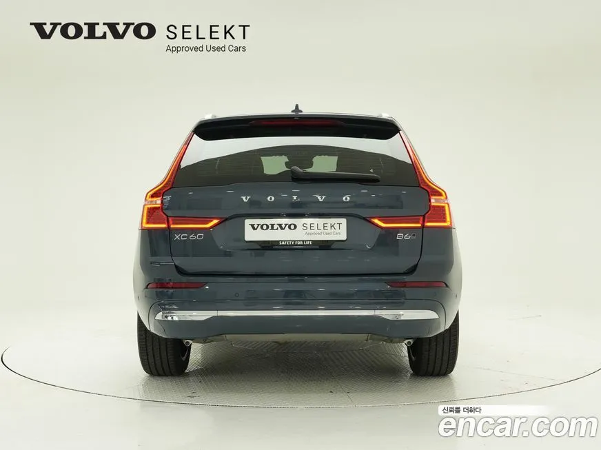 Volvo XC60 2025 из KR, фото 2