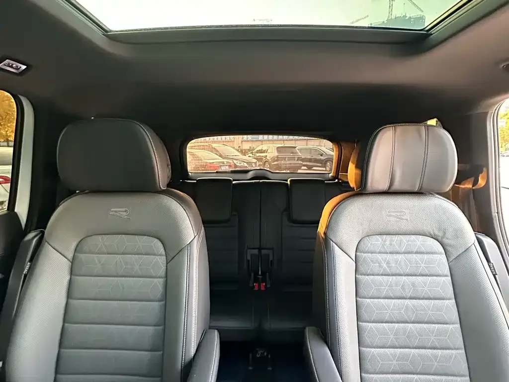 Volkswagen Talagon 2023 из CN, фото 10