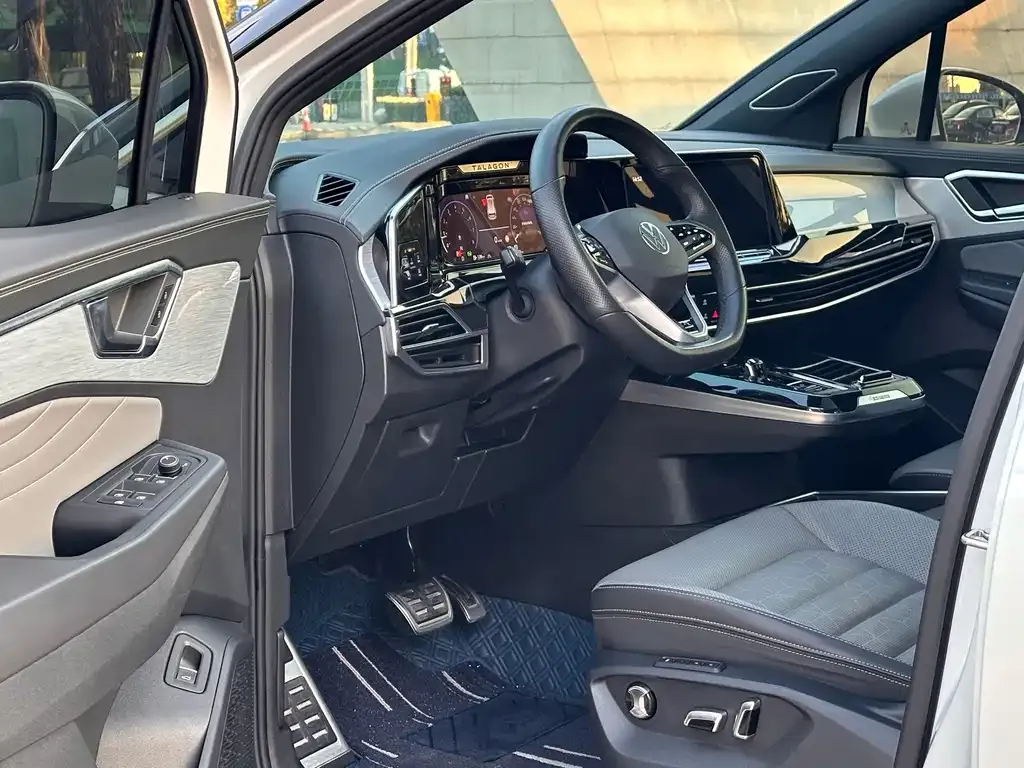 Volkswagen Talagon 2023 из CN, фото 4
