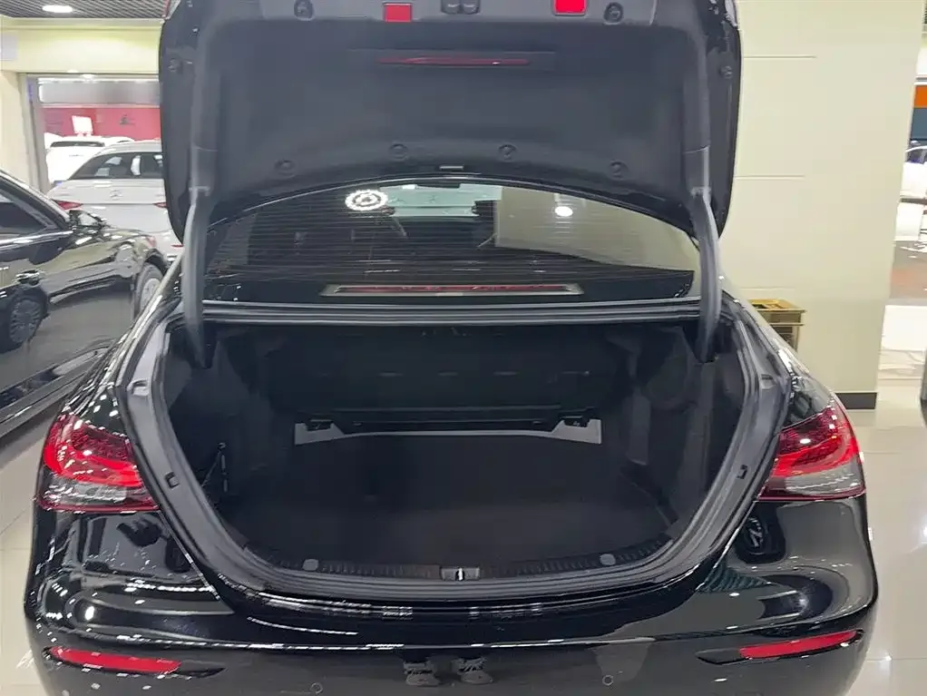 Mercedes-Benz E-Class 2021 из CN, фото 8