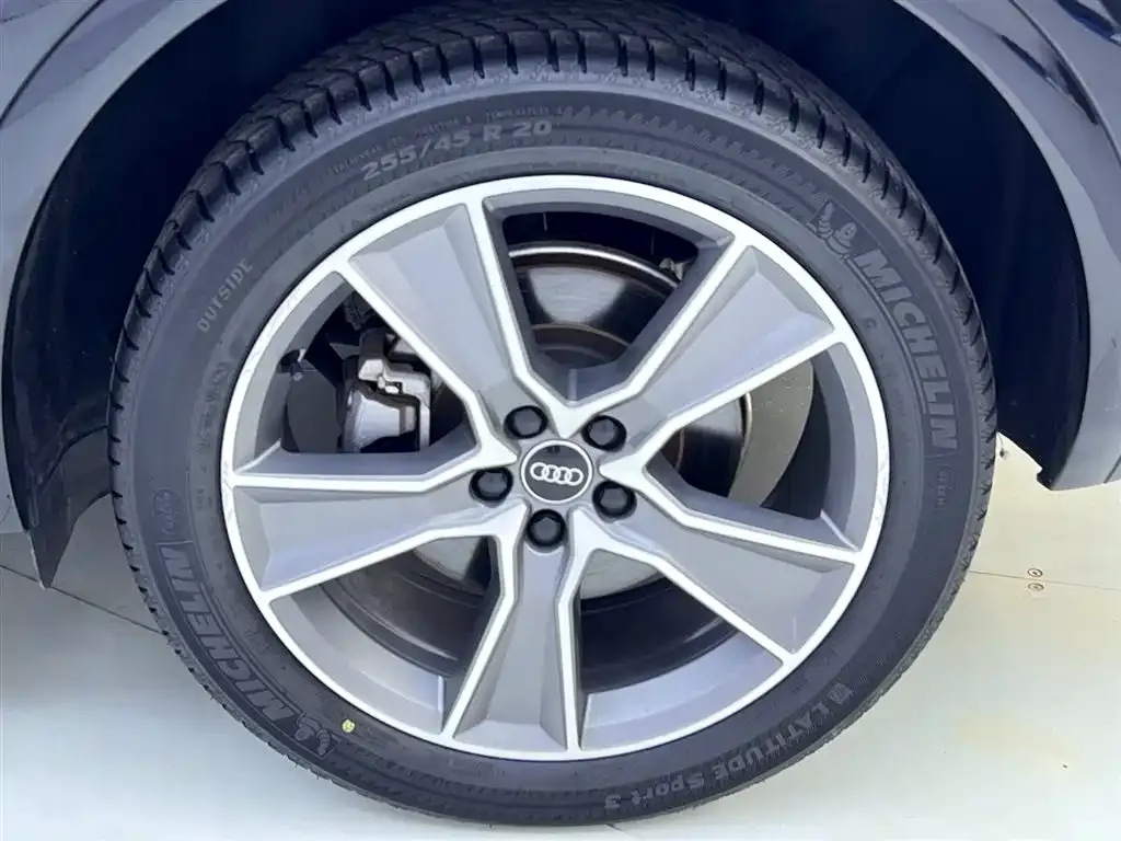 Audi Q5L Sportback 2022 из CN, фото 10