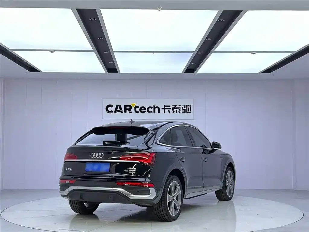 Audi Q5L Sportback 2022 из CN, фото 5