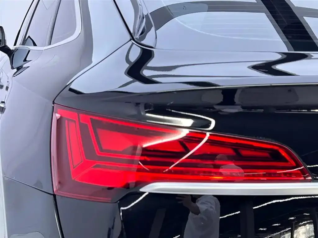 Audi Q5L Sportback 2022 из CN, фото 9