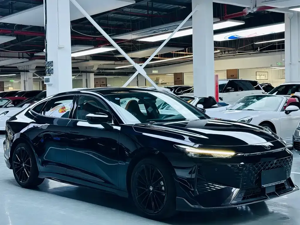 Changan UNI-V 2024 из CN, фото 3