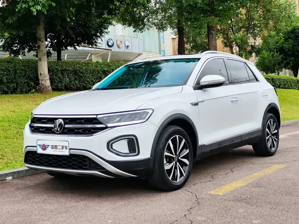Volkswagen T-Roc 2023 из CN, фото 1