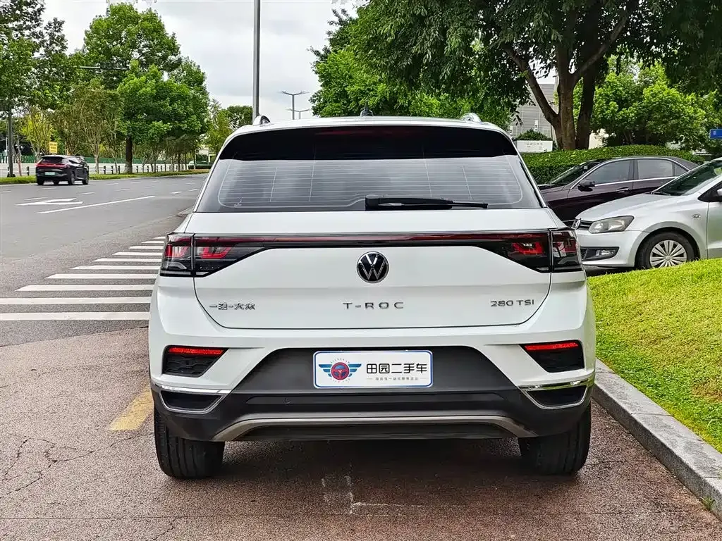 Volkswagen T-Roc 2023 из CN, фото 5