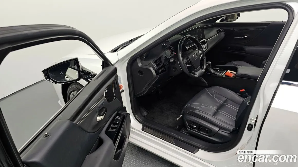 Lexus ES 2025 из KR, фото 10