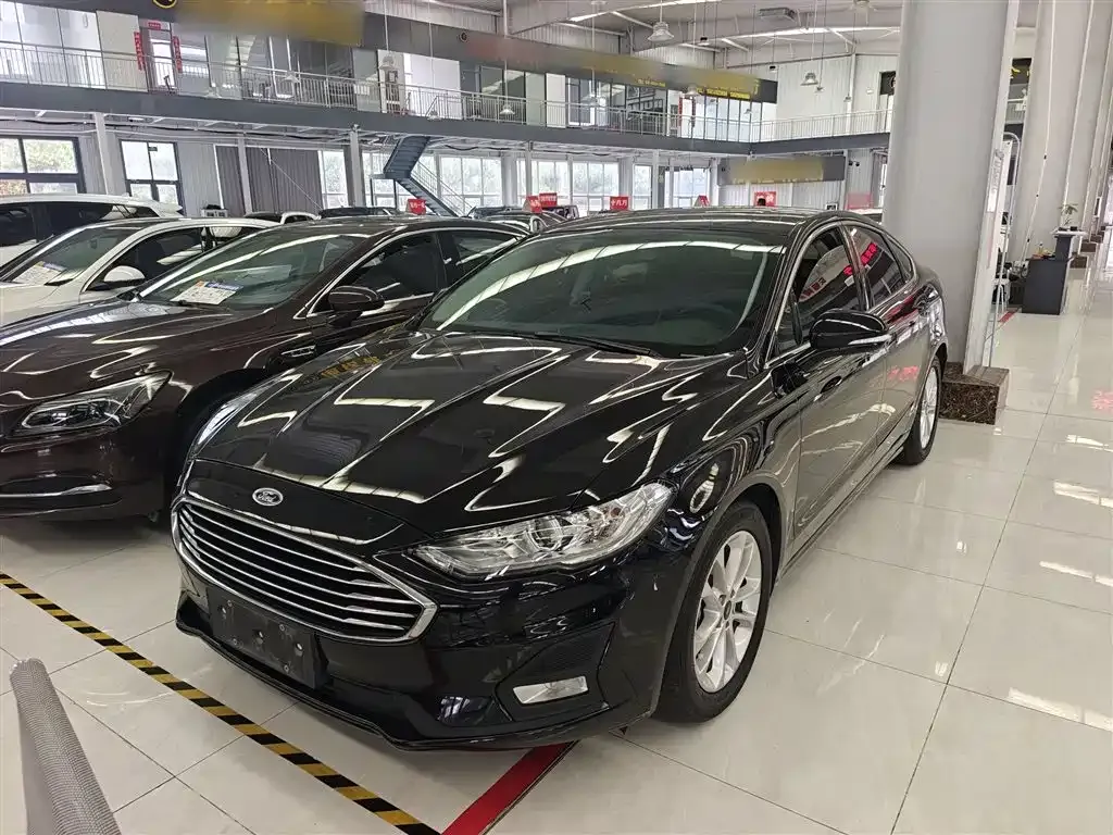 Ford Mondeo 2021 из CN, фото 2