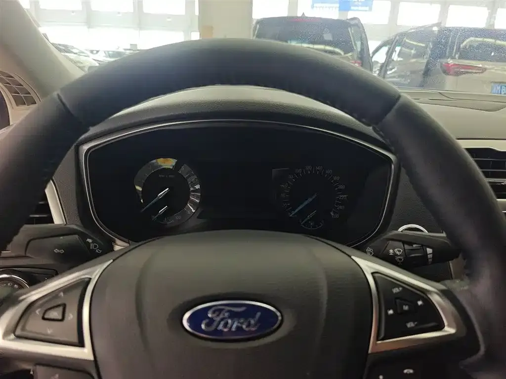 Ford Mondeo 2021 из CN, фото 5