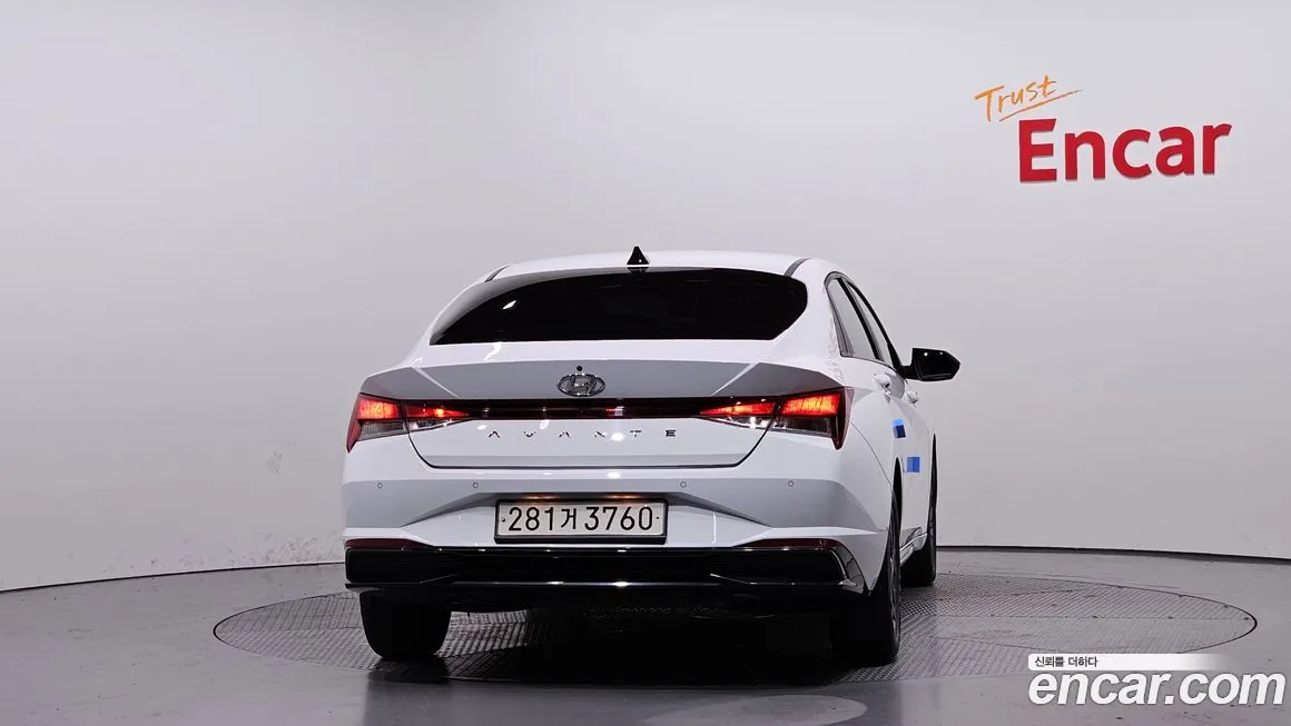 Hyundai AVANTE 2023 из KR, фото 4