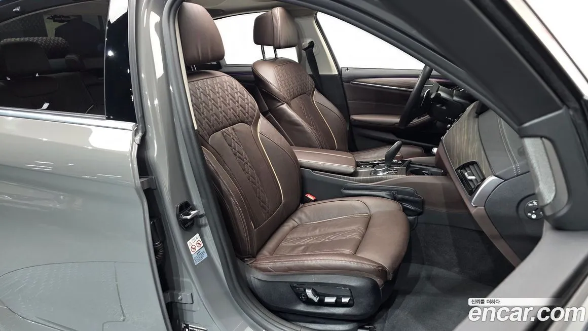 BMW 5-Series 2022 из KR, фото 10