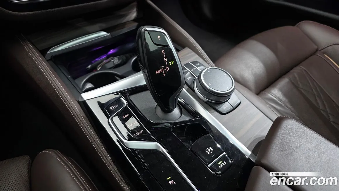BMW 5-Series 2022 из KR, фото 9