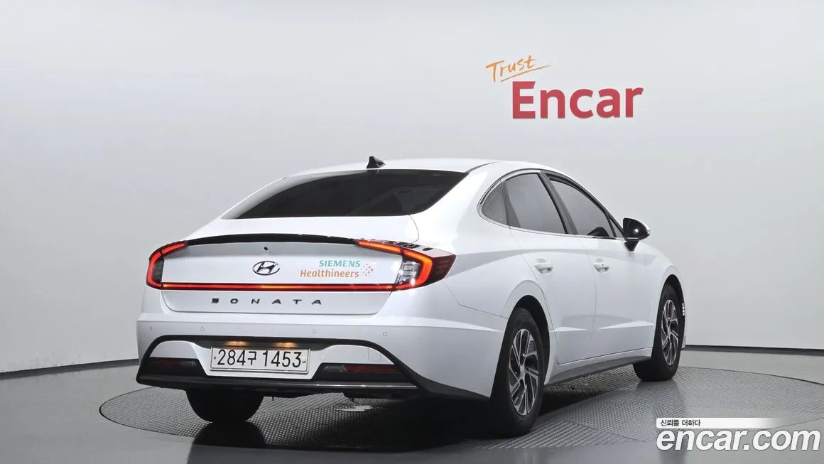 Hyundai Sonata 2022 из KR, фото 2