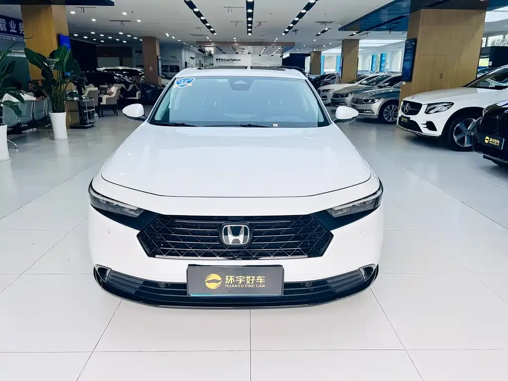 Honda Accord 2023 из CN, фото 2